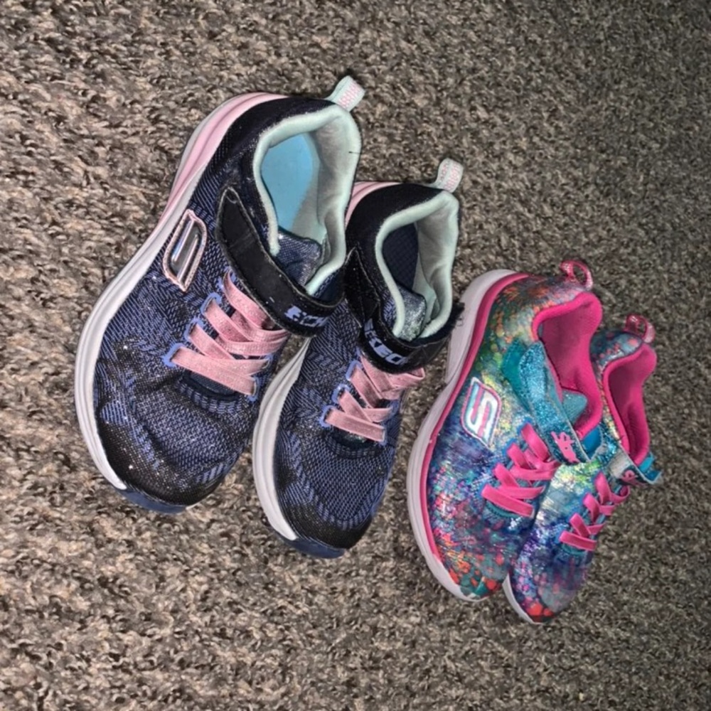 2 pairs of girls sketchers 12.5-13